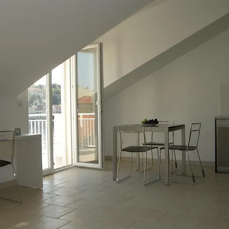 アパート Domenica Račišće